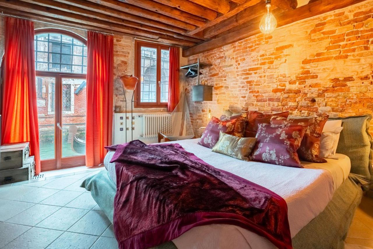 Casa Manina Sul Ponte - Your Private Canal View Benátky Exteriér fotografie