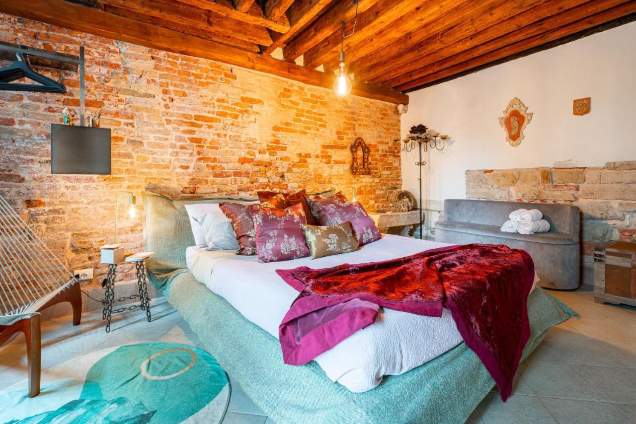 Casa Manina Sul Ponte - Your Private Canal View Benátky Exteriér fotografie
