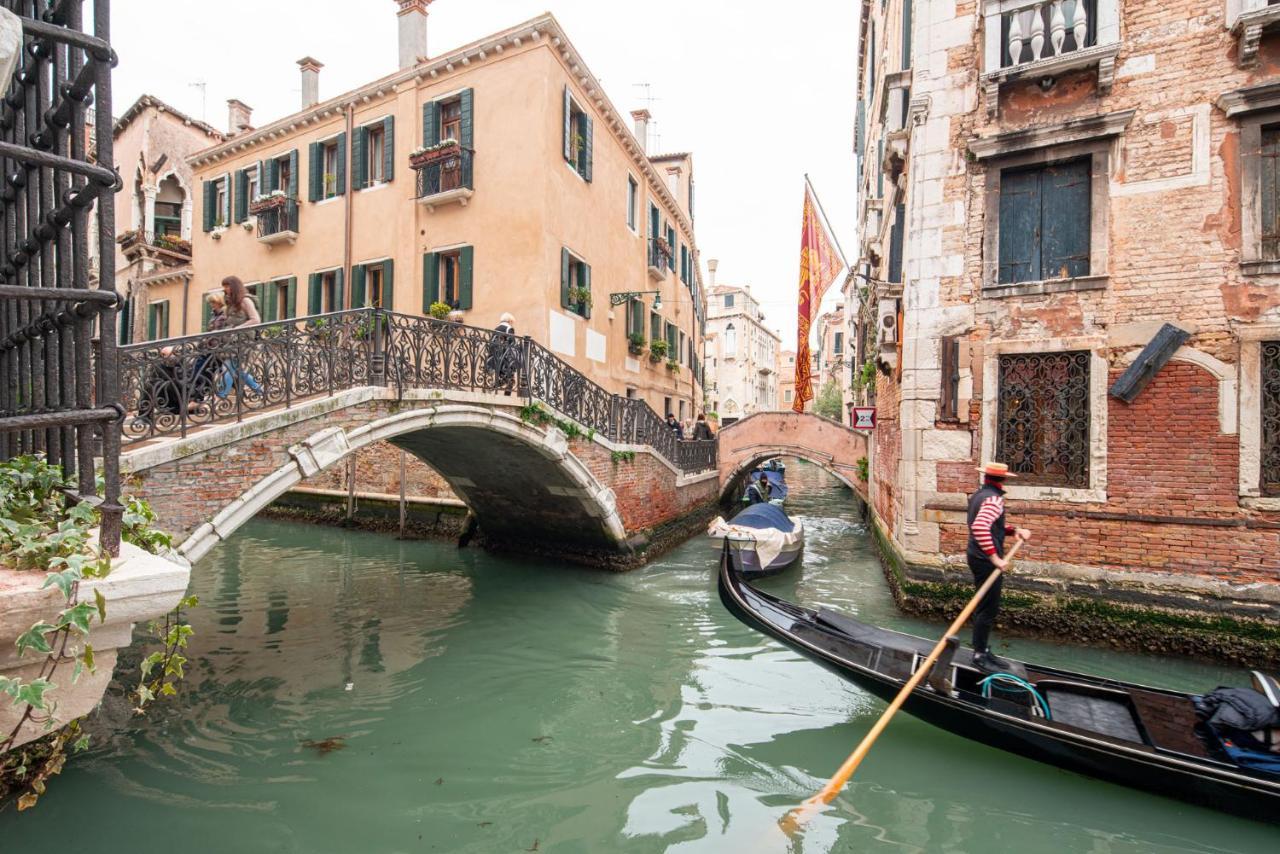 Casa Manina Sul Ponte - Your Private Canal View Benátky Exteriér fotografie