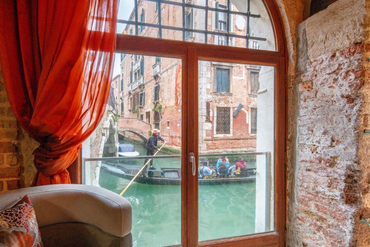 Casa Manina Sul Ponte - Your Private Canal View Benátky Exteriér fotografie